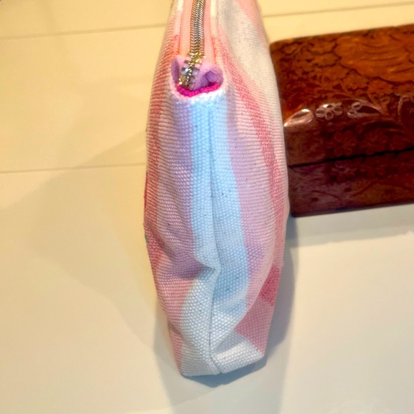 Spartina Carina Embroidered Flamingo Wristlet Pink & Cream NWT - Picture 3 of 15